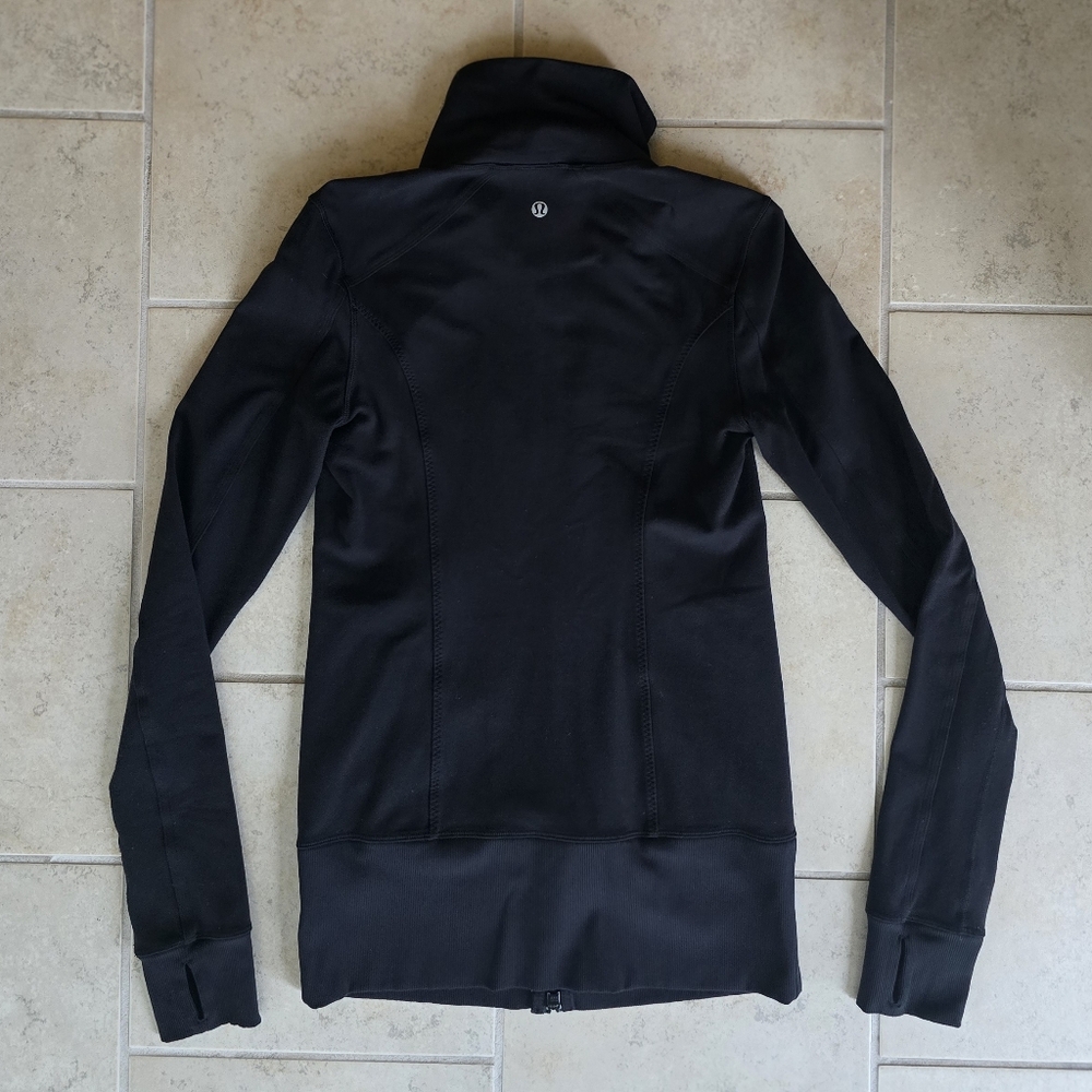 Lululemon Define Jacket - Picture 4 of 5